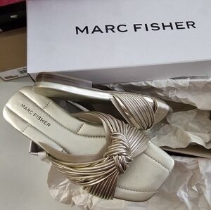 Marc Fisher Laury Metallic Gold Women's Sandals Size 5